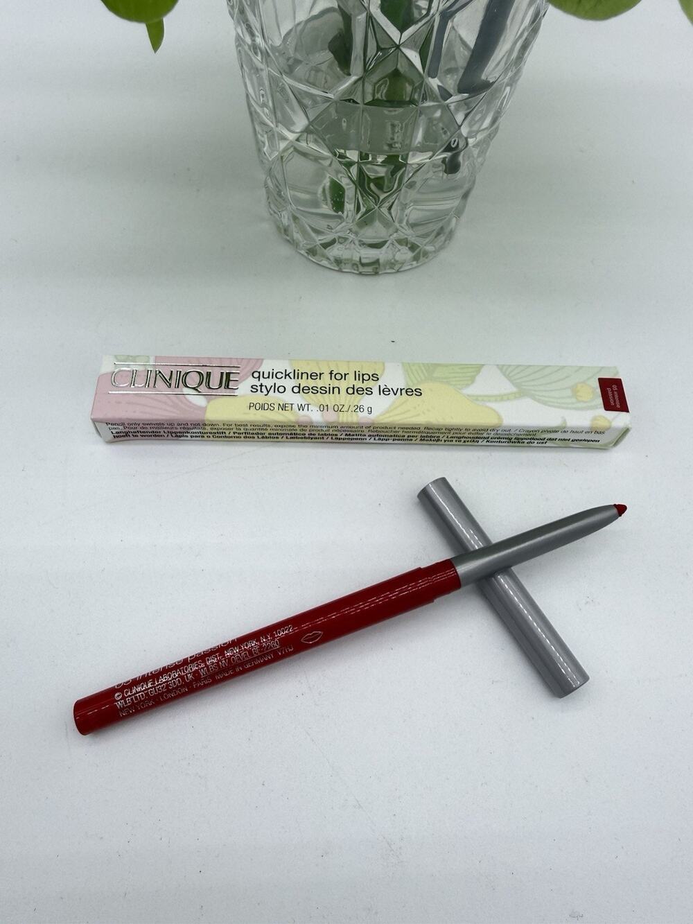 Clinique Quickliner For Lips 05 INTENSE PASSION Full Size 0.01 Oz. / 0.26 g